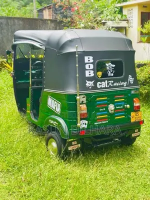 Bajaj RE 4 Stroke 2009 Three Wheel (Used)