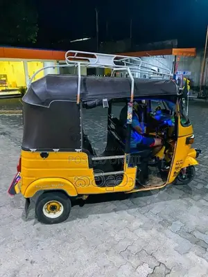 Bajaj 2 stroke 2005 Three Wheel (Used)