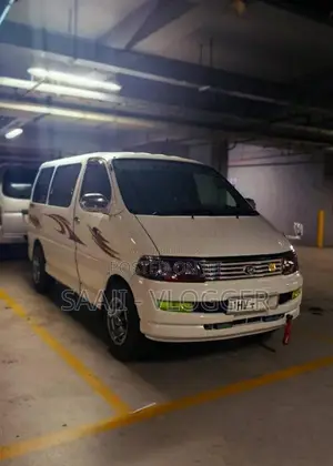 Toyota Noah CR41 2004 Van (Used)