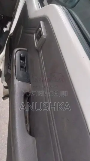 Nissan Caravan 1998 Van (Used)