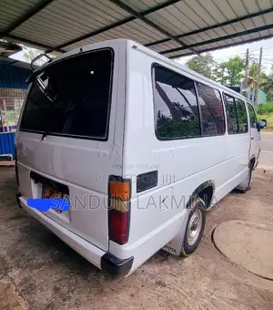 Toyota Shell LH61 Hiace 1987 Van (Used)