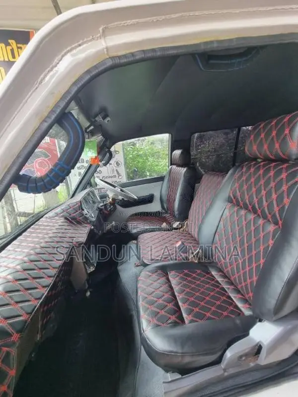Toyota Shell LH61 Hiace 1987 Van (Used)