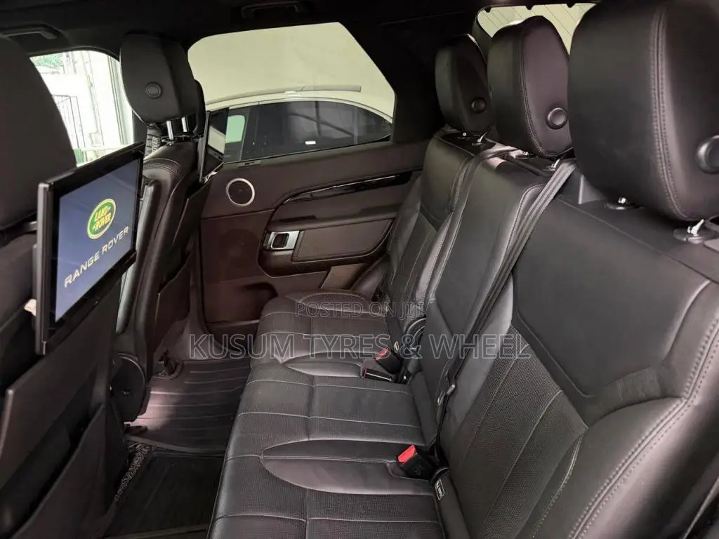Land-Rover Discovery 5 2018 SUV (Used)