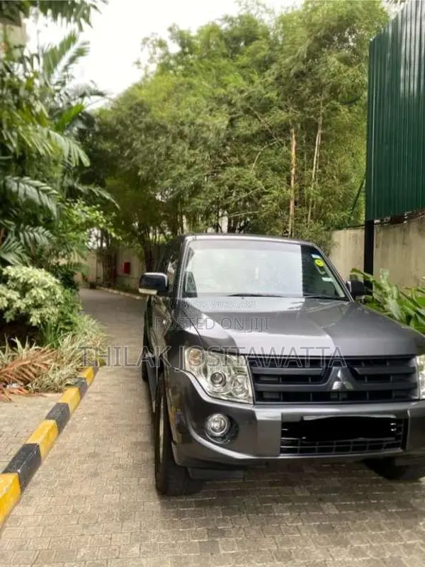 Mitsubishi Montero 2013 SUV (Used)