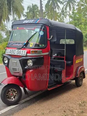 Bajaj 4 Stroke 2015 Three Wheel (Used)