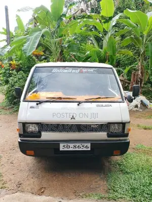 Mitsubishi L300 1984 Van (Used)