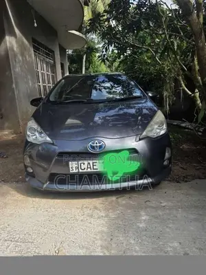 Toyota Aqua 2013 Car (Used)