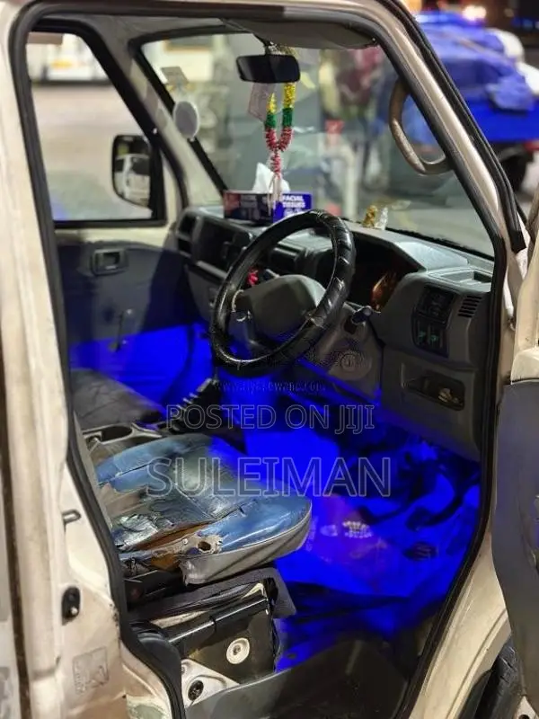 Mitsubishi MiniCab 1999 Lorry (Used)