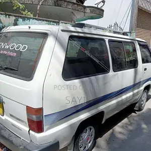 Toyota CR27 1991 Van (Used)
