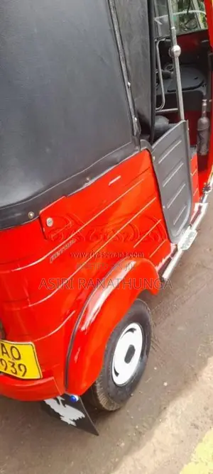 Bajaj RE 2014 Three Wheel (Used)