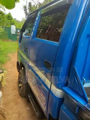 Toyota Dyna 1983 Crew Cab (Used)