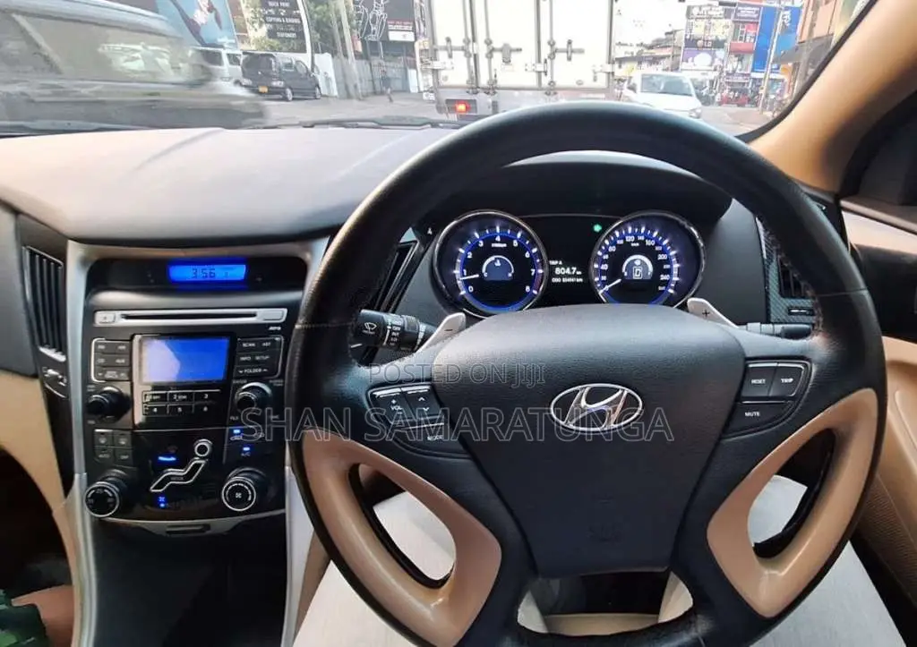 Hyundai Sonata 2011 Car (Used)