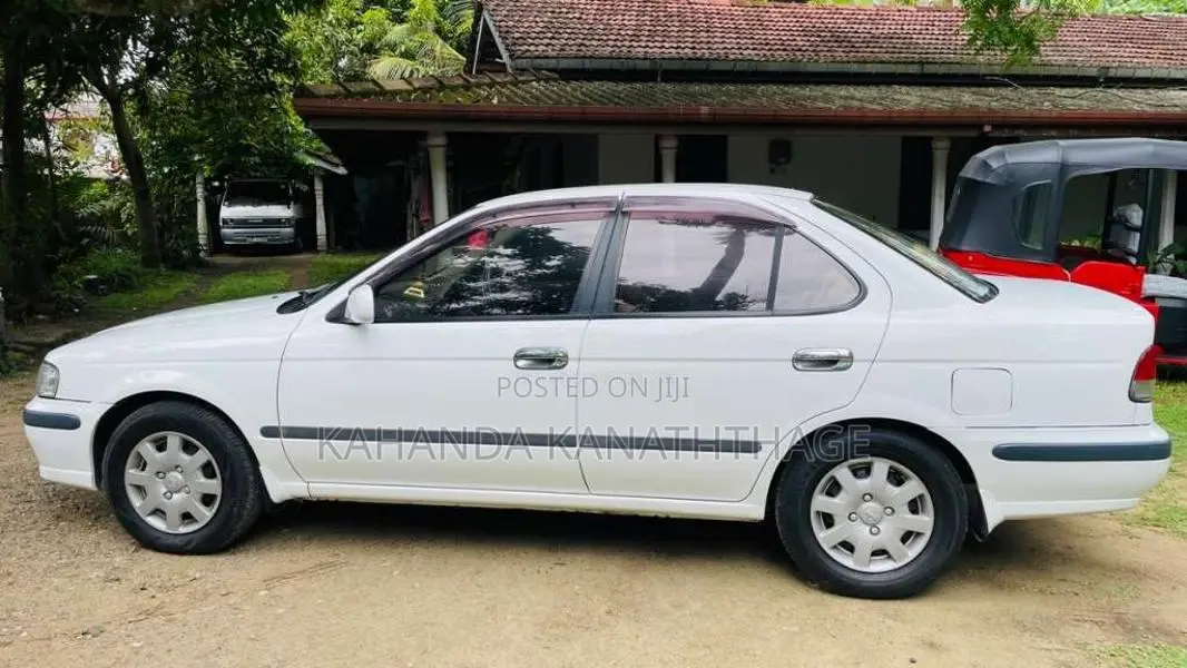Nissan Sunny 2002 Car (Used)