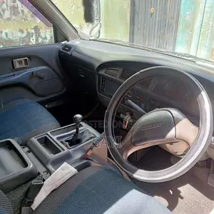 Toyota CR27 1991 Van (Used)