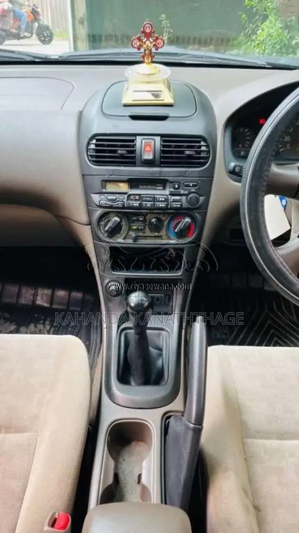 Nissan Sunny 2002 Car (Used)
