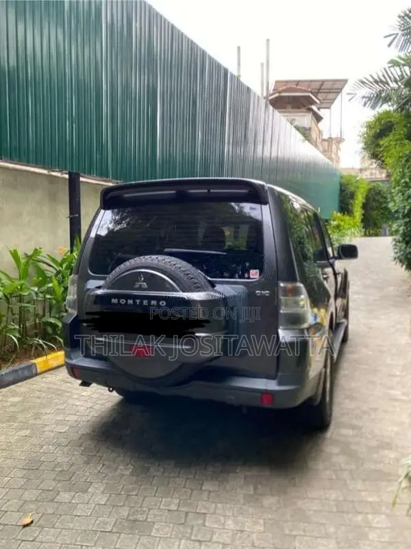 Mitsubishi Montero 2013 SUV (Used)