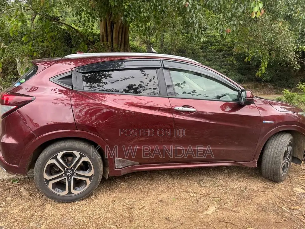 Honda Vezel 2015 SUV (Used)