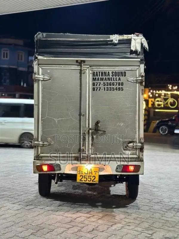 Mitsubishi MiniCab 1999 Lorry (Used)