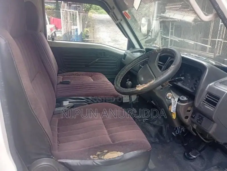 Mazda BONGO 1998 Lorry (Used)
