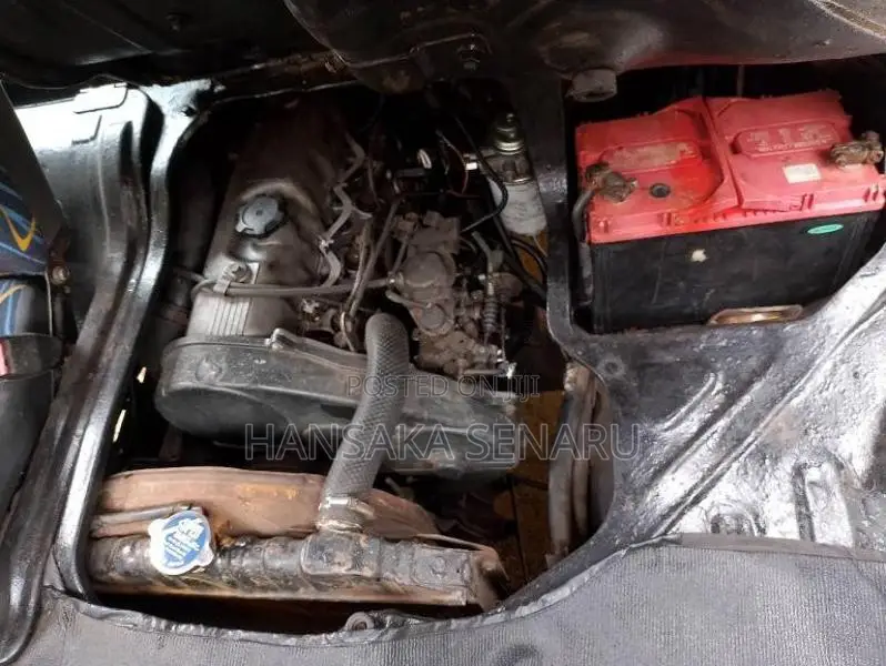 Mitsubishi L300 1984 Van (Used)
