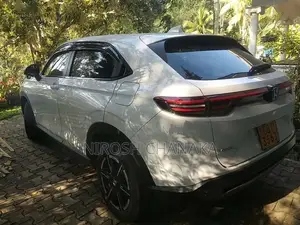 Honda Vezel 2025 SUV (Used)