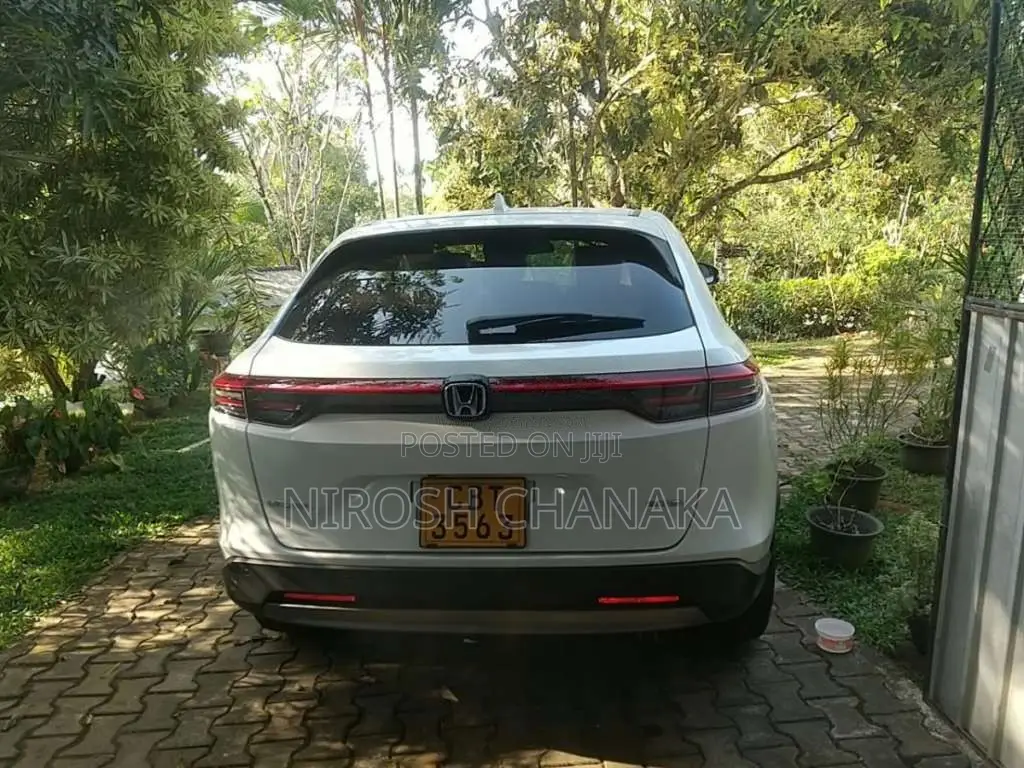 Honda Vezel 2025 SUV (Used)