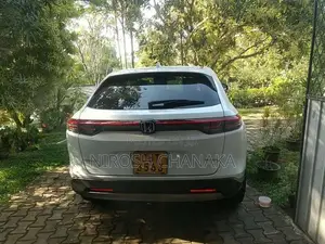 Honda Vezel 2025 SUV (Used)