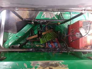 Bajaj 4 Stroke 2010 Three Wheel (Used)