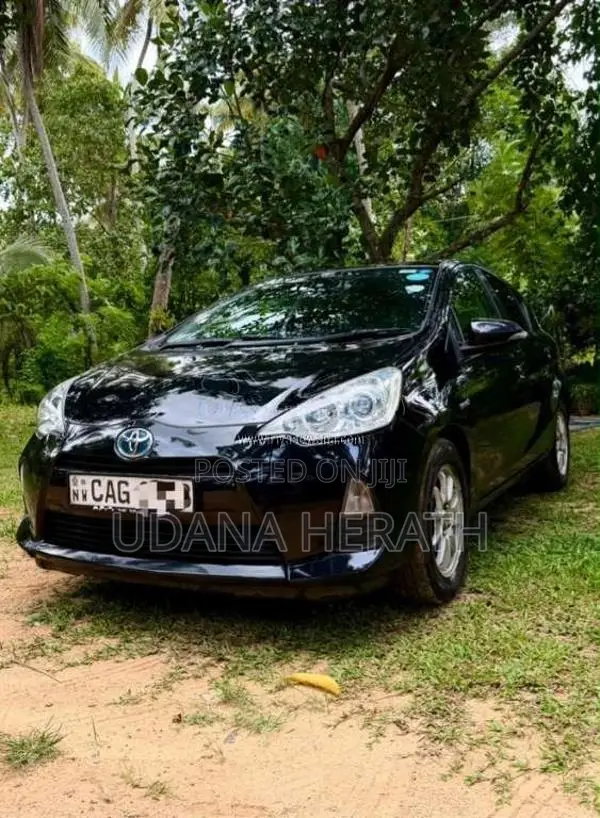 Toyota Aqua S Grade 2013 Car (Used)