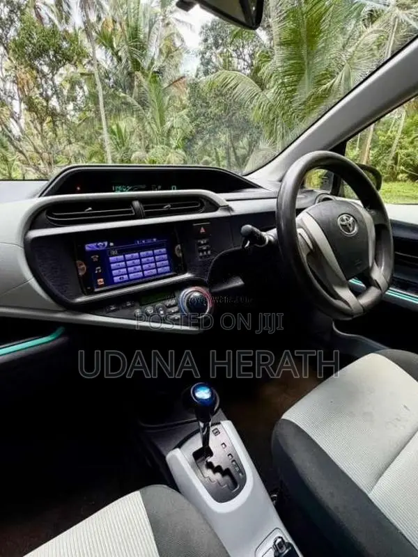 Toyota Aqua S Grade 2013 Car (Used)
