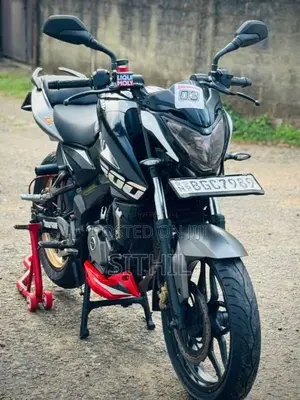 Bajaj Pulsar NS200 BGC 2018 Motorbike (Used)