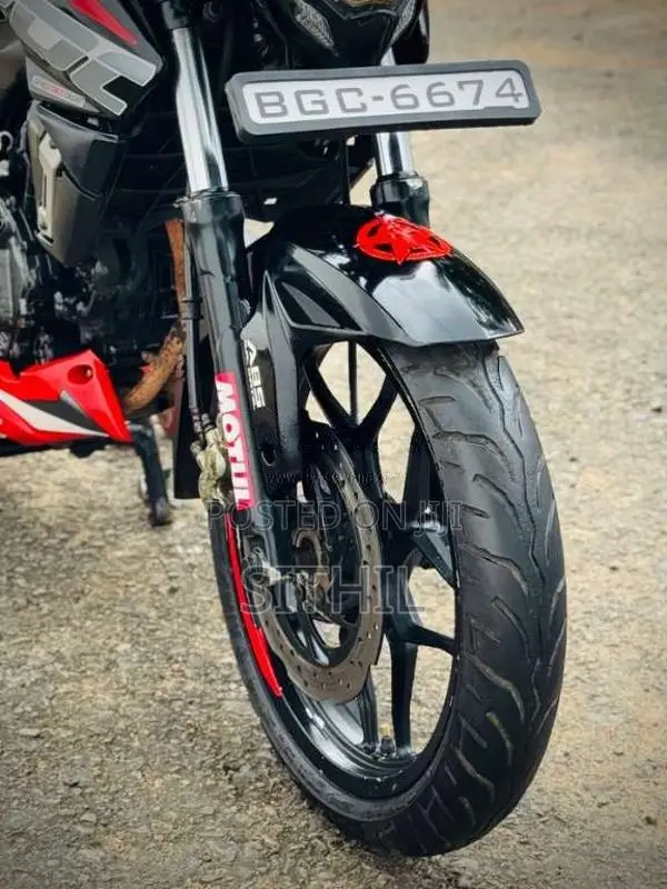 Bajaj Pulsar NS200 BGC 2018 Motorbike (Used)