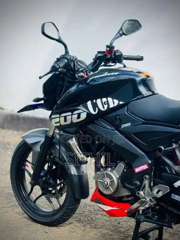 Bajaj Pulsar NS200 BGC 2018 Motorbike (Used)