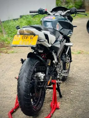 Bajaj Pulsar NS200 BFW 2017 Motorbike (Used)