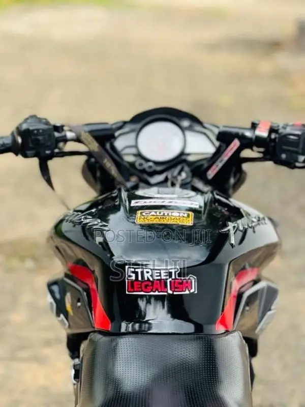 Bajaj Pulsar NS200 BGC 2018 Motorbike (Used)