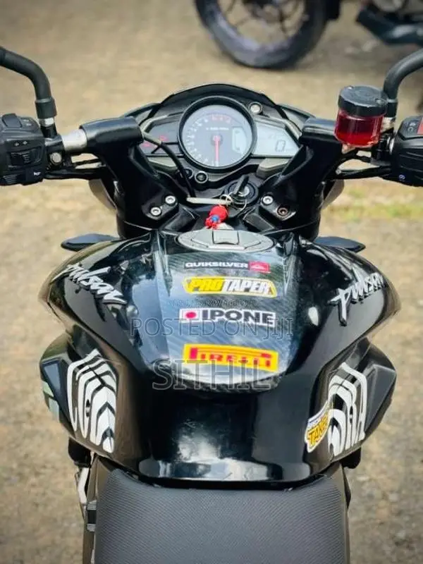 Bajaj Pulsar NS200 BGC 2018 Motorbike (Used)