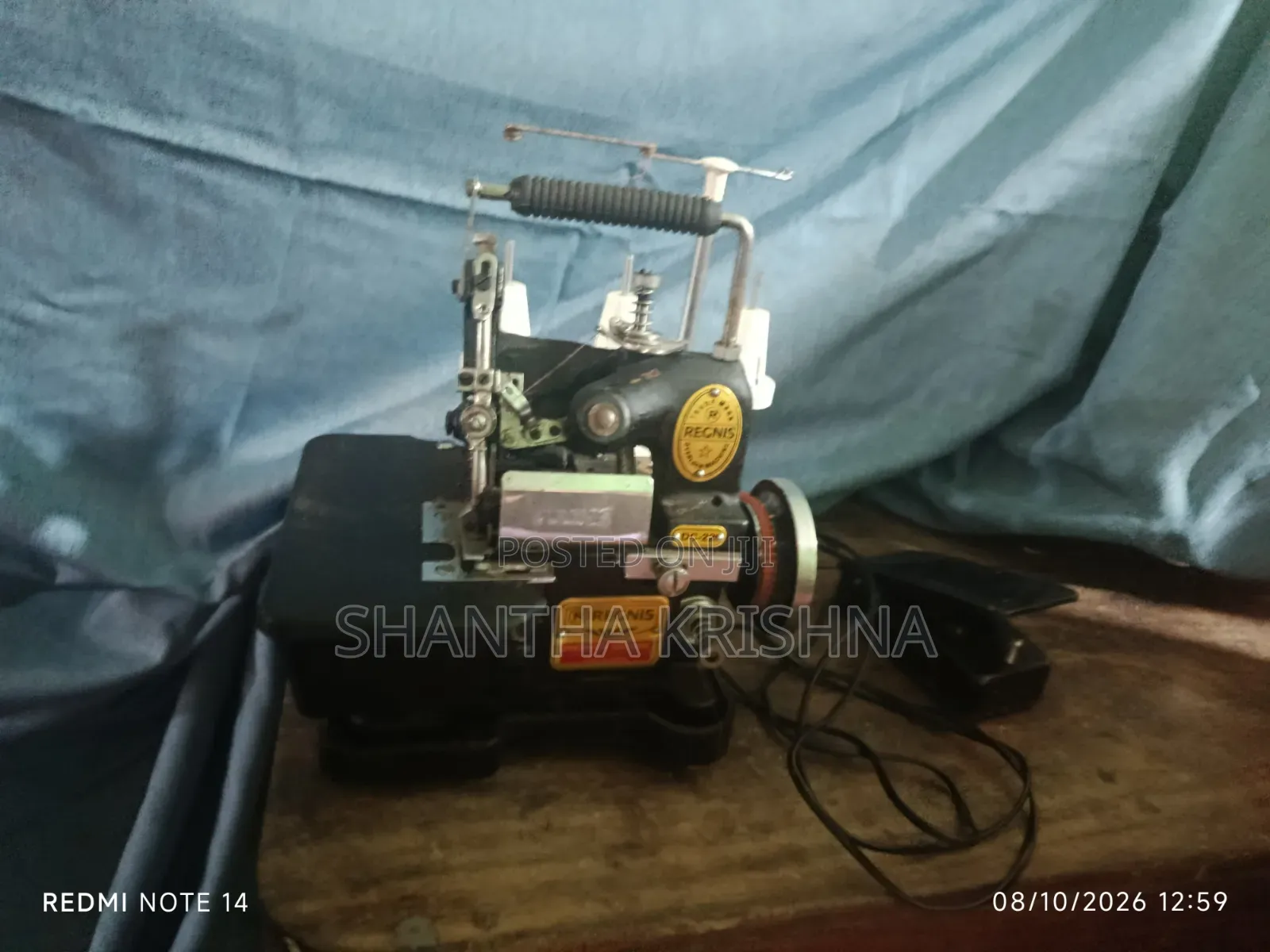 Overlock Sweing Machine