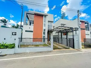 FEW LEFT: B/New 4/3BR House For Sale Canterbury Golf Piliyandala