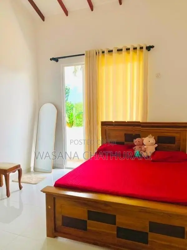 House for Sale Ja Ela (With furniture)