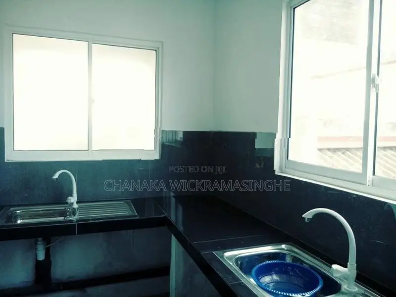 Room for Rent Girl Nugegoda