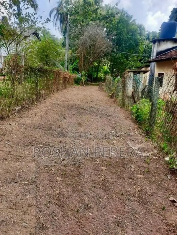 Land for Sale in Minuwangoda