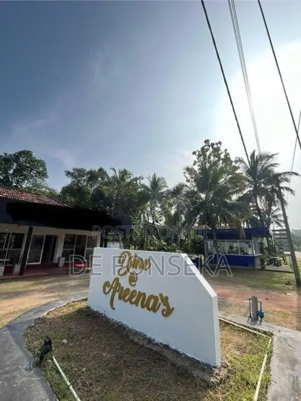 Restaurant/Commercial Property / with Land for Rent Matara City