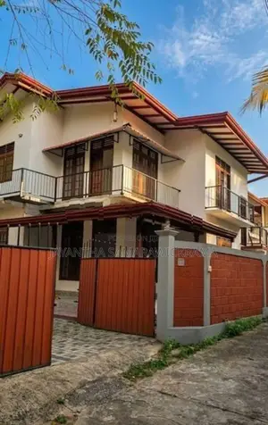 House for Sale in Athurugiriya