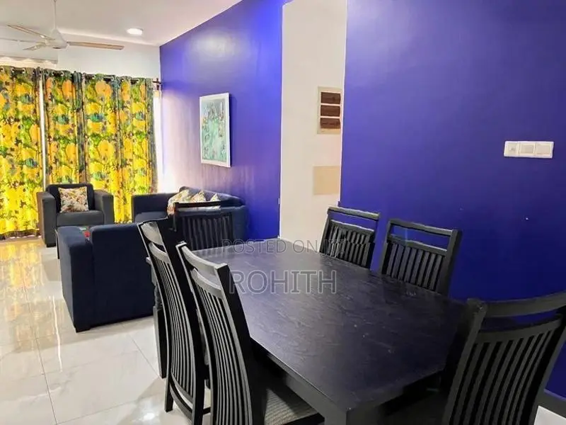 Beach Condo Apartment in Mount Lavinia (Pool + Gym)