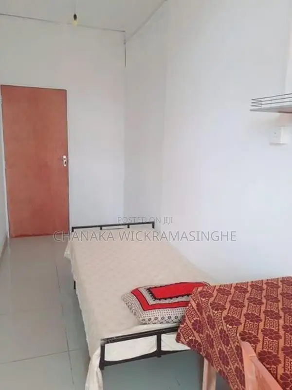 Room for Rent Girl Nugegoda