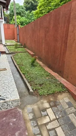 House for Sale in Athurugiriya