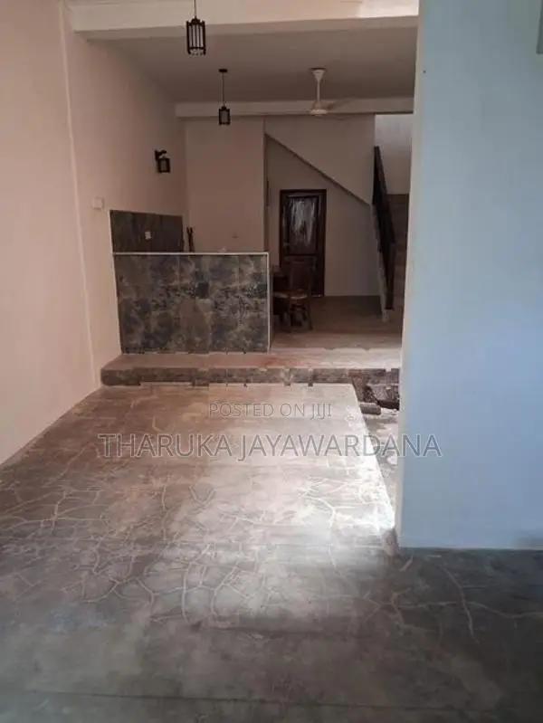 Two Storey House for Rent Pelawaththa