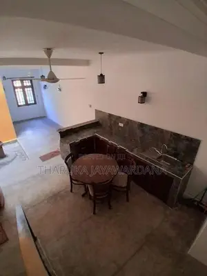 Two Storey House for Rent Pelawaththa