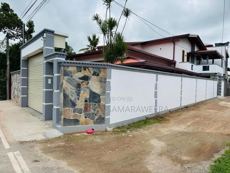 Brand New Solid Modern Super 2 Storey House - Piliyandala