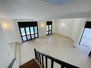 Newly Renovated Two Storey House for Rent Navinna